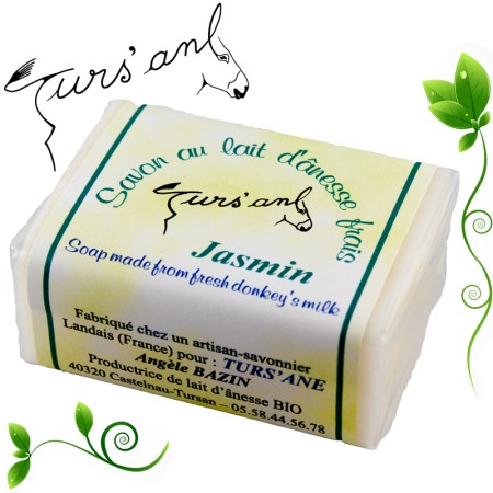 Prenez soin de votre peau sensible avec ce savon au lait frais d'ânesse bio jasmin.