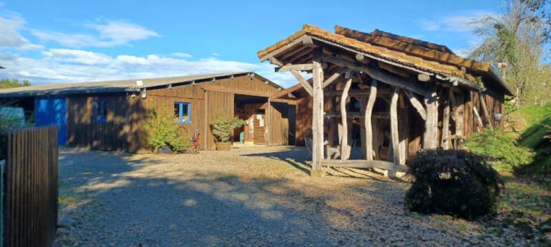 extérieur de Turs'âne, ferme de Nouvelle-Aquitaine